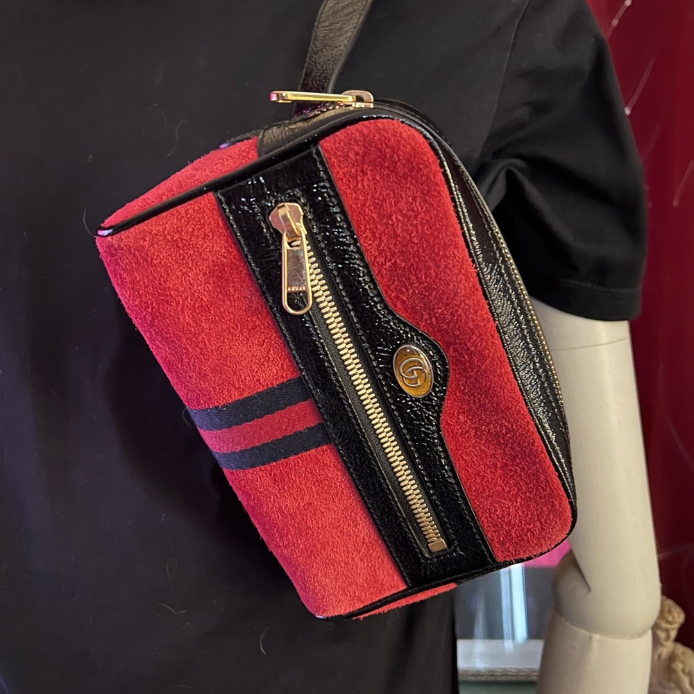🎁SOLD!🚚 Gucci Ophidia Small Suede Belt Bag in Red